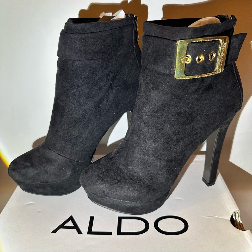 Aldo Black and Gold Heeled Boots with Stiletto Heel